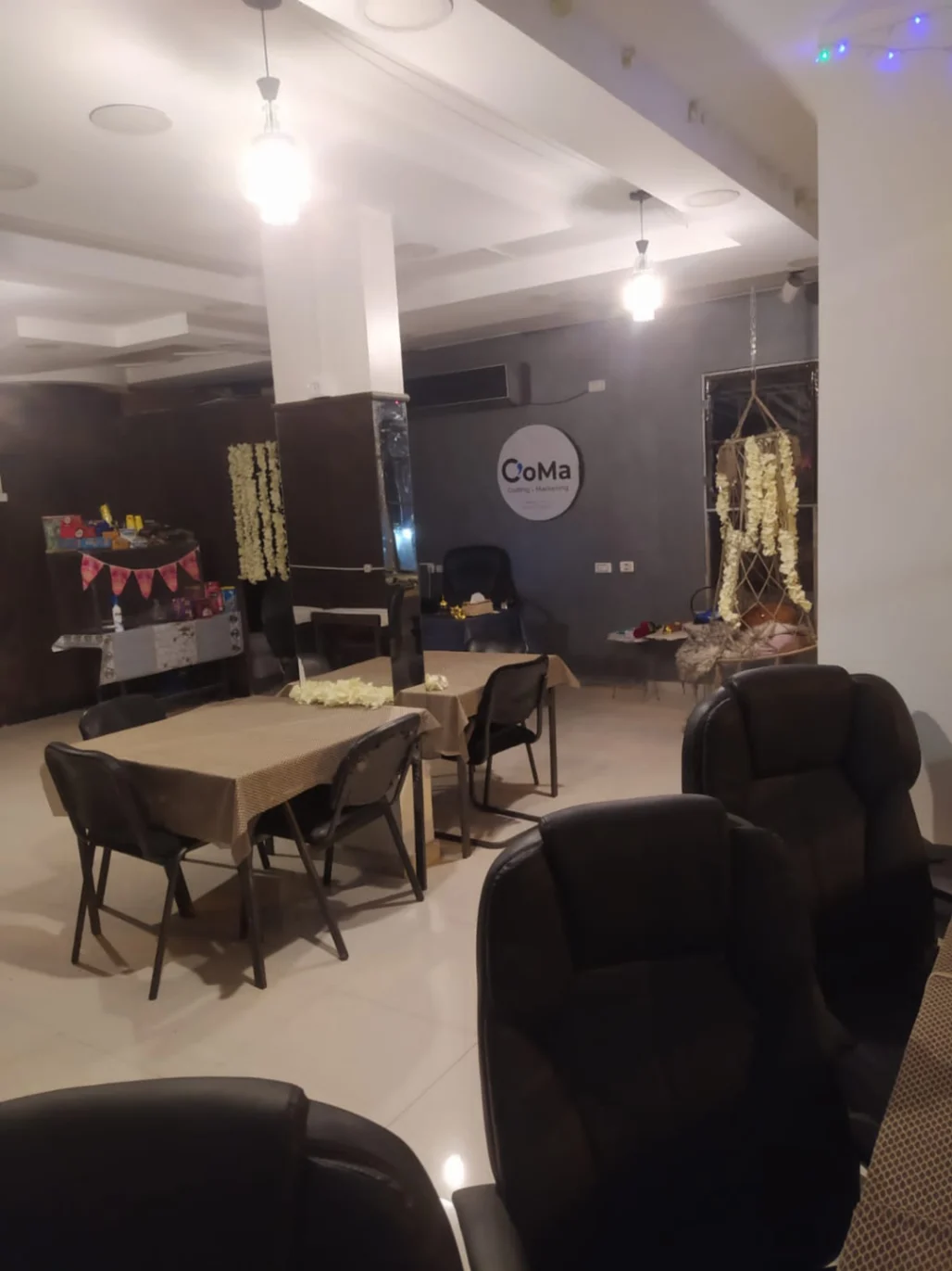 مساحة عمل كوما gallery 2